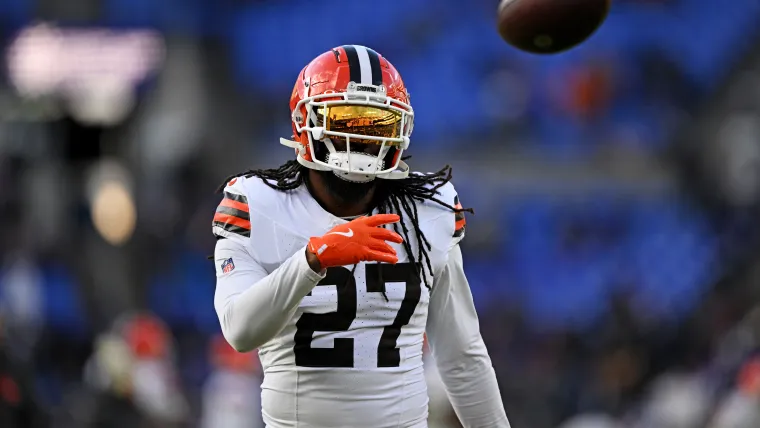 Los Angeles Chargers should consider signing one of these free-agent running backs